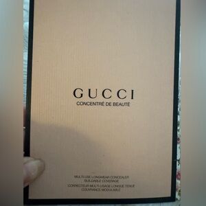 Gucci Beige Longwear Concealer